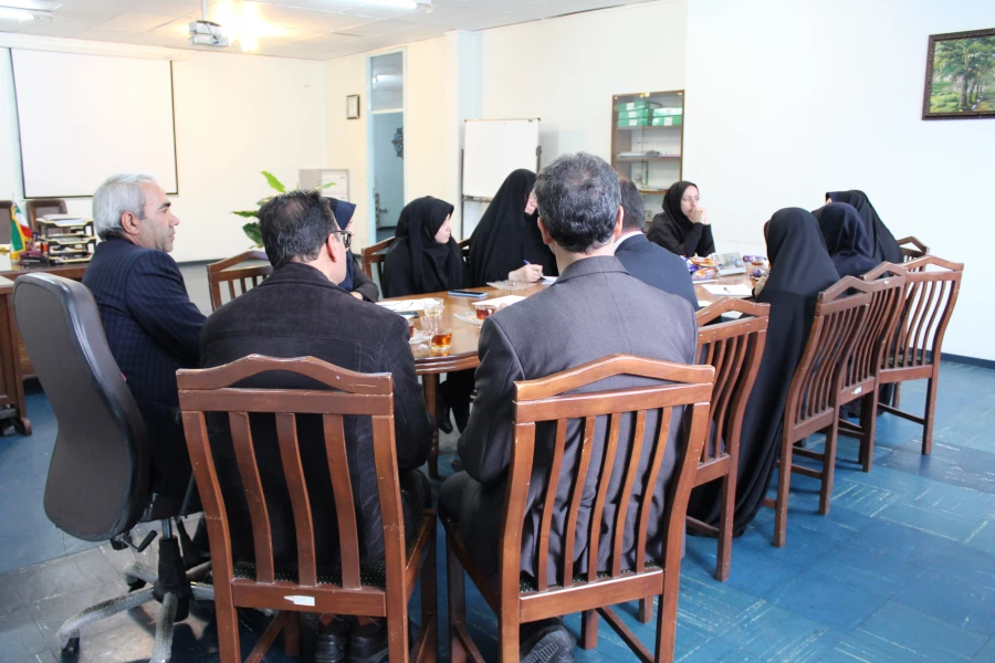 با حضور دکتر خدیوی مدیریت پردیس های استانی کمیته کارورزی تشکیل جلسه داد