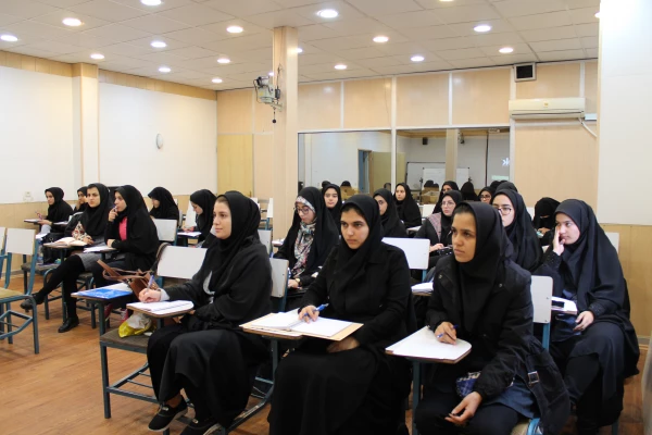 کارگاه کمک های اولیه در پردیس فاطمه الزهرا(س) برگزار شد