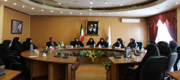 به مناسبت گرامیداشت هفته کیفیت آموزشی در پردیس فاطمه الزهرا(س) برگزار شد