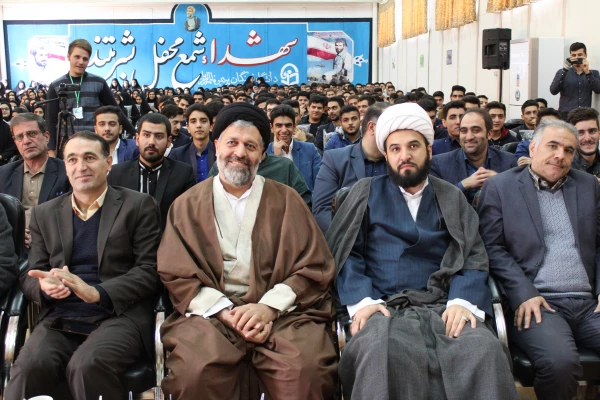 برگزاری جشن آغاز امامت امام عصر(عج) در پردیس فاطمه الزهرا(س) با حضور نماینده ولی فقیه شهرستان جلفا