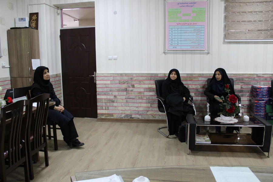 بازدید از مدارس کارورزی در اولویت کار کارگروه کارورزی پردیس فاطمه الزهرا(س) تبریز