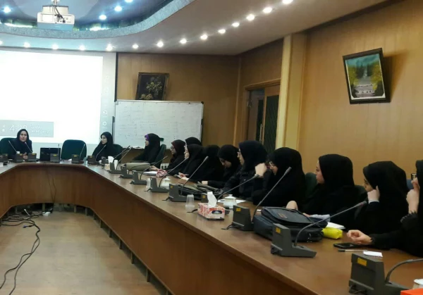 کارگاه مهارت های قبل از ازدواج در پردیس فاطمه الزهرا(س) برگزار شد