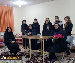 اهدا گل به مناسبت تبریک روز دانشجو