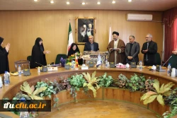 دکتر خدیوی در آیین تکریم و معارفه سرپرست پردیس فاطمه الزهرا(س) تبریز:
هر سازمانی برای پویایی و  ادامه حیات خود نیاز به تغییر دارد 2