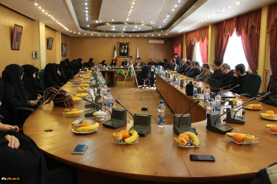 آیین تکریم و معارفه سرپرست پردیس فاطمه الزهرا(س) تبریز