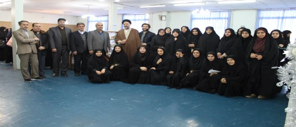 بازدید هیئت ریسه دانشگاه فرهنگیان استان آذربایجان شرقی از نمایشگاه دستاوردهای پژوهشی دانشجومعلمان 2