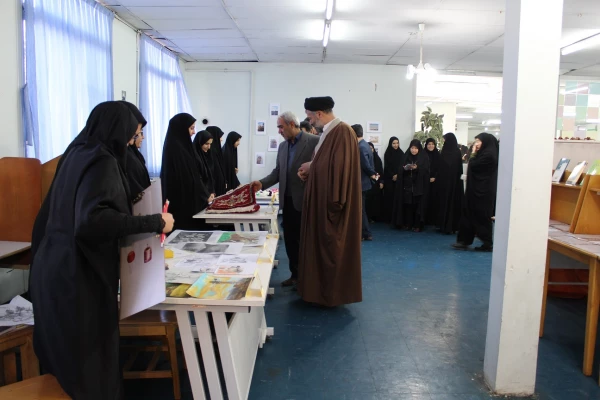 نمایشگاه دستاوردهای پژوهشی دانشجومعلمان