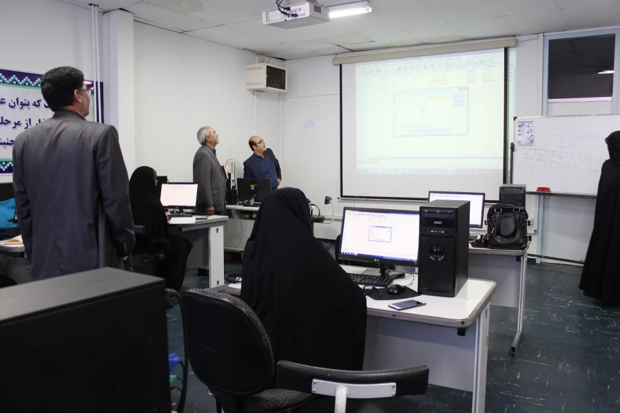 دوره آموزش نرم افزارspss