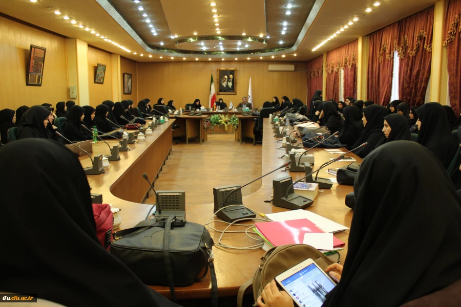 نشست صمیمی دانشجو معلمان ورودی 97 با مسئولین محترم گزینش استان