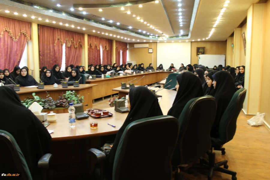 نشست صمیمی دانشجو معلمان ورودی 97 با مسئولین محترم گزینش استان