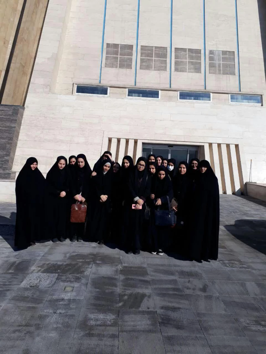 بازدید دانشجومعلمان از موزه دفاع مقدس تبریز