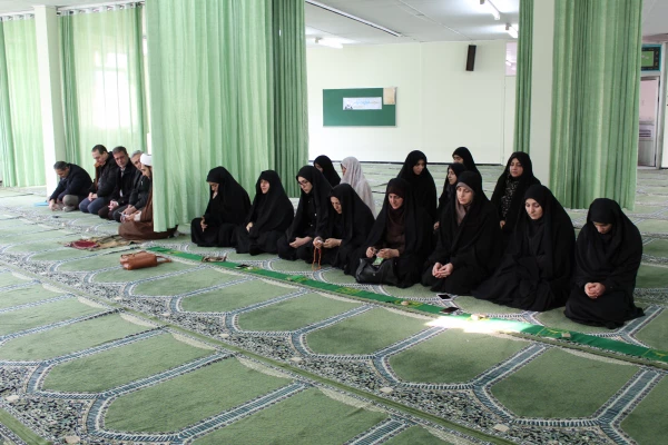 گرامیداشت ۹ دی در پردیس فاطمه الزهرا(س)