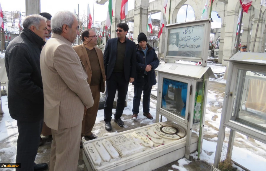 به مناسبت چهلمین سال انقلاب اسلامی و به همت واحد فرهنگی برگزار شد:

آیین غبارروبی مزار شهدا وادی رحمت تبریز 2