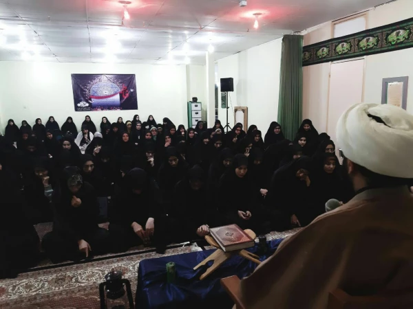 به مناسبت ایام فاطمیه برگزار شد:

سخنرانی با عنوان ویژه برنامه شهادت حضرت فاطمه (س) 5