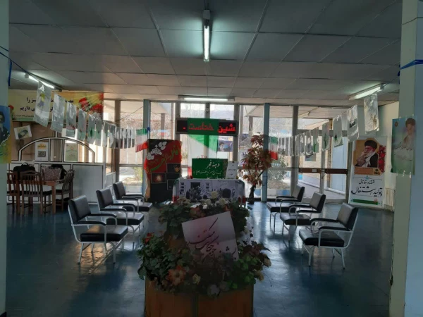 هیئت فاطمیون پردیس فاطمه  الزهرا(س) به مناسبت چهلمین سال انقلاب اسلامی برگزار می کند:

نمایشگاه عکس نوشته با عنوان "اگر انقلاب اسلامی نبود" 2