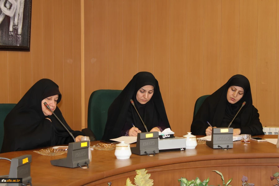 به همت واحد فرهنگی برگزار شد:

دومین جلسه کمیته فرهنگی بهمن ماه 3