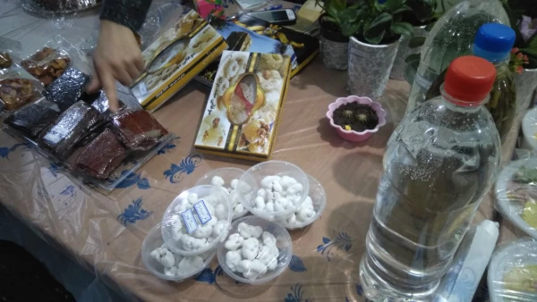 به همت امور دانشجویی و شورای صنفی برگزار شد:

بازارچه دانشجویی در سرای دانشجویی شهید بهشتی پردیس فاطمه الزهرا(س) 2