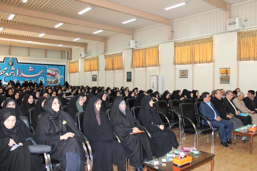 به همت واحد فرهنگی برگزار شد:

جشن ولادت حضرت فاطمه الزهرا (س)

 5