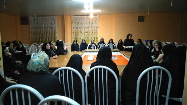 به همت واحد پژوهش برگزار شد:

کافه کتاب  2