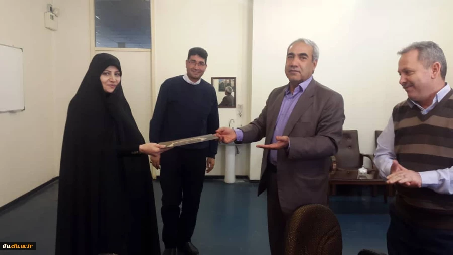 ابلاغ پیام تقدیر دکتر خنیفر از سرپرست پردیس فاطمه الزهرا(س) خانم دکتر هما رحمانی 2