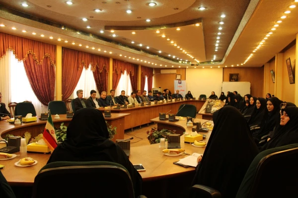 نشست صمیمی و دیدار نوروزی همکاران و اساتید پردیس با هیئت رئیسه دانشگاه فرهنگیان استان آذربایجان شرقی 4