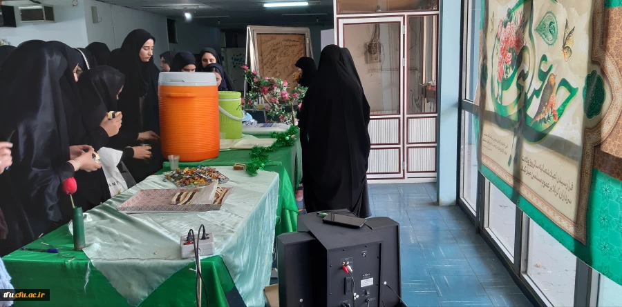 برپایی ایستگاه صلواتی به همت کانون مهدویت وبا همکاری هیئت فاطمیون پردیس فاطمه الزهرا(س)
 4