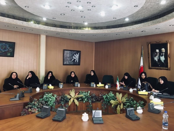 واحد پژوهش پردیس فاطمه الزهرا(س)تبریز برگزار کرد: 

نشست ادبی گرامیداشت روز بزرگداشت عطار نیشابوری 2