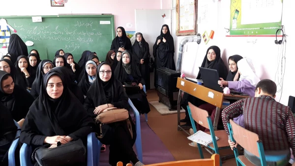 به همت واحد آموزش برگزار شد:

بازدید از مدارس چندپایه در ترکمنچایی 2