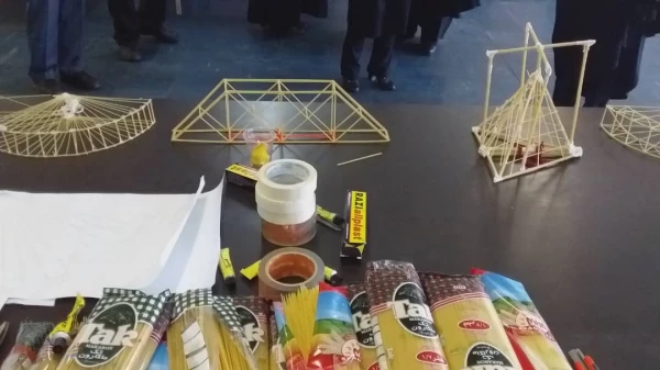 به همت واحد پژوهش برگزار شد:

مسابقه سازه ماکارونی 3