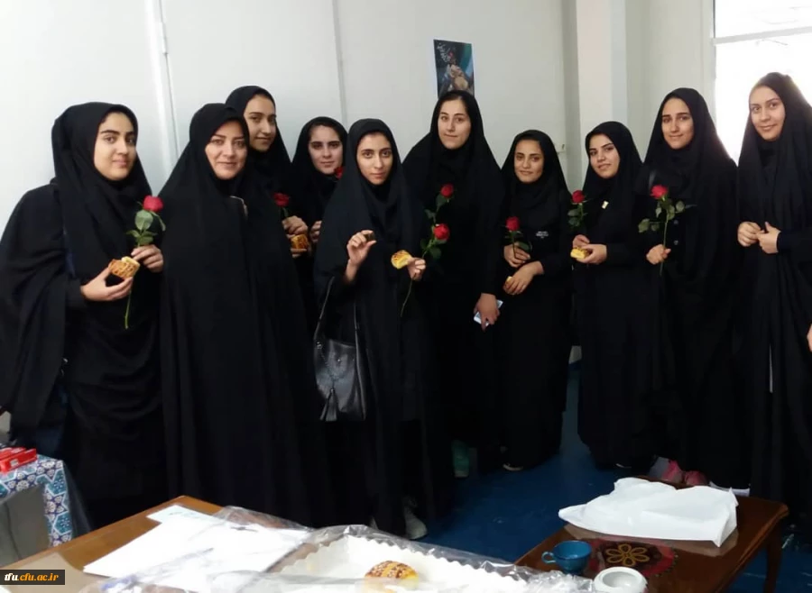 برگزاری مراسم به مناسبت بزرگداشت مقام معلم و دهه سرآمدی آموزش 12