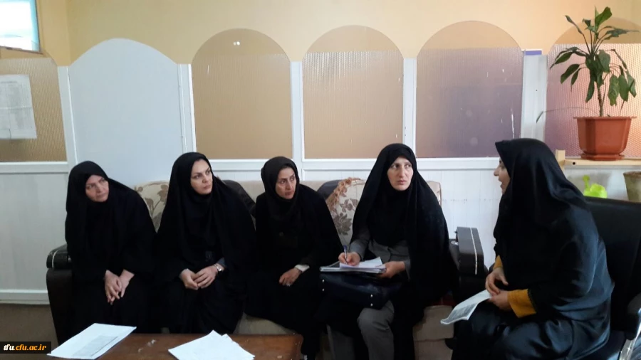 نشست مشاوران و سرپرستان شبانه روزی با عنوان مهارتهای ارتباطی با جوانان برگزار شد 2