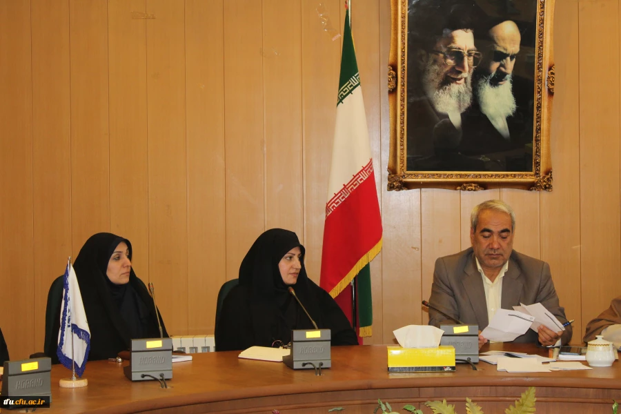 جلسه شورای اداری پردیس فاطمه الزهرا(س) برگزار شد 3