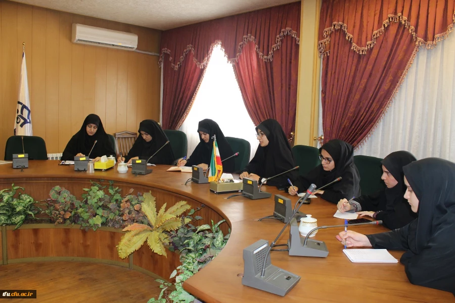 باحضور مدیر امور پردیس های استان برگزار شد:

جلسه با اعضای شورای بسیج دانشجویی پردیس فاطمه الزهرا(س) 5