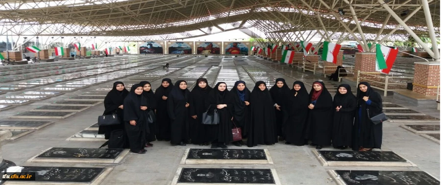 به مناسبت سالروز آزادی خرمشهر برگزار شد:

آیین غبارروبی مزار شهدا 2