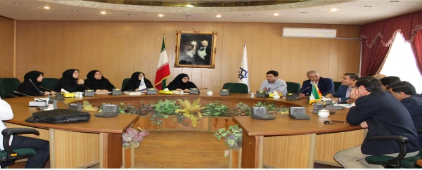 به همت واحد پژوهش برگزار شد:

جلسه کمیته پژوهشی خرداد ماه پردیس فاطمه الزهرا(س) 2