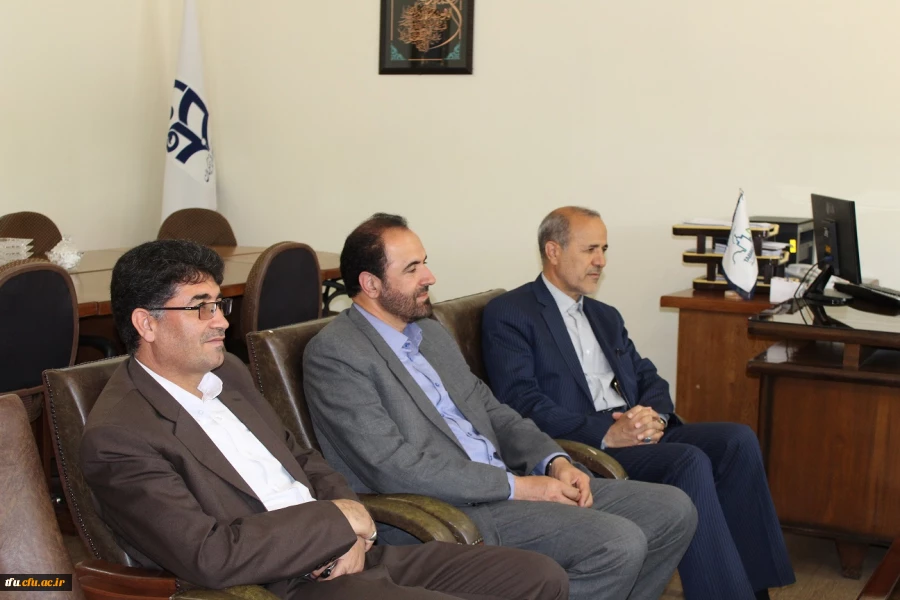 بازدید دکتر میرحمایت میرزاده سخنگوی کمیسیون آموزش دانشگاه فرهنگیان از پردیس فاطمه الزهرا(س) 3