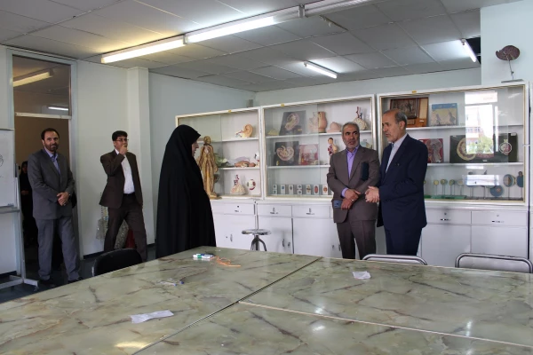 بازدید دکتر میرحمایت میرزاده سخنگوی کمیسیون آموزش دانشگاه فرهنگیان از پردیس فاطمه الزهرا(س) 6