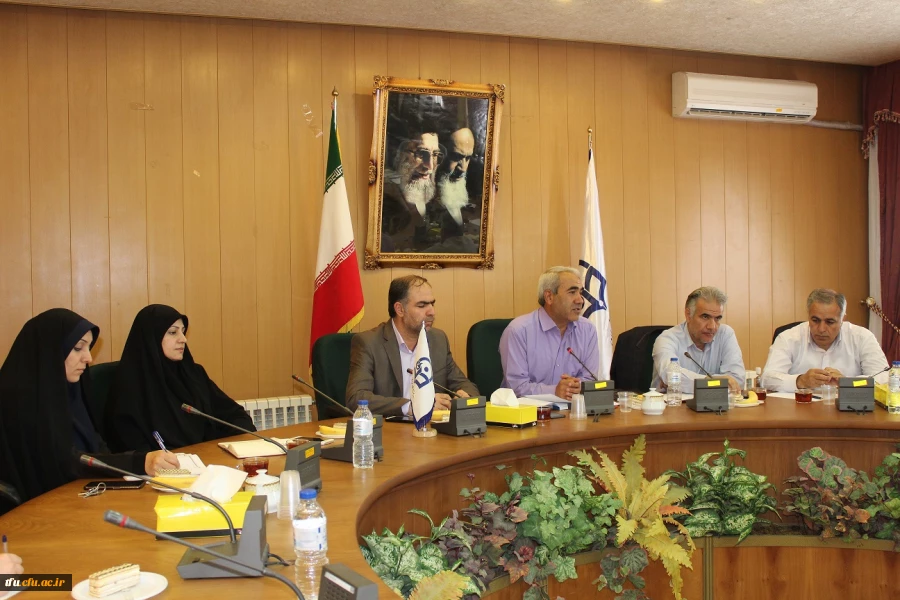 به میزبانی پردیس فاطمه الزهرا(س) برگزار شد:

جلسه اداره نظازت و ارزیابی مدیریت امور پردیس های استان آذربایجان شرقی 5