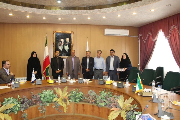 به میزبانی پردیس فاطمه الزهرا(س) برگزار شد:

جلسه اداره نظازت و ارزیابی مدیریت امور پردیس های استان آذربایجان شرقی 8