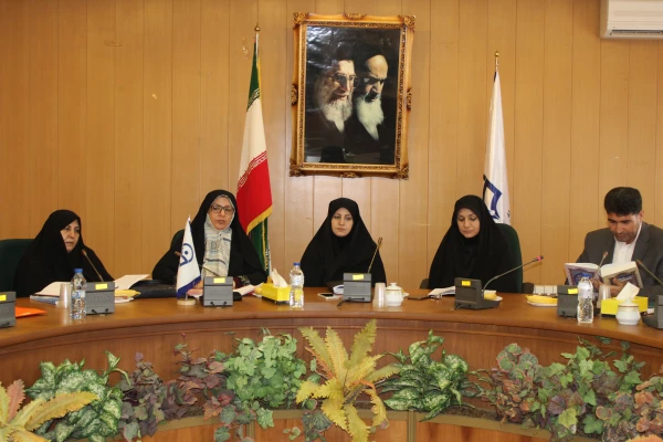 به همت واحد پژوهش پردیس برگزار گردید:

جلسه توجیهی دوره منشور دانستنی‎های ابتدایی 2