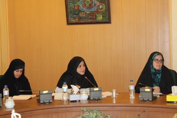 به همت واحد فرهنگی برگزار شد:

جلسه کمیته فرهنگی خرداد ماه پردیس فاطمه الزهرا(س) 4