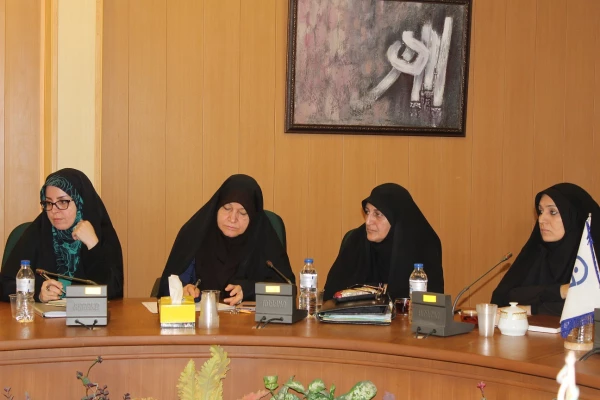 به همت واحد فرهنگی برگزار شد:

جلسه کمیته فرهنگی خرداد ماه پردیس فاطمه الزهرا(س) 5