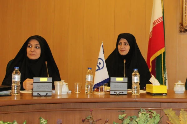 به همت واحد فرهنگی برگزار شد:

جلسه کمیته فرهنگی خرداد ماه پردیس فاطمه الزهرا(س) 6