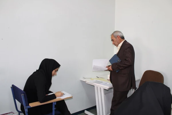 در محل برگزاری امتحانات نیسمال دوم تحصیلی 98-97 پردیس فاطمه الزهرا(س) انجام شد:

بازدید آقای دکتر رحیمی، مدیر نیازسنجی و تولید محتوای آموزش های کوتاه مدت و مجازی دانشگاه فرهنگیان به همراه مدیر امور پردیس های استان آقای دکتر خدیوی 5