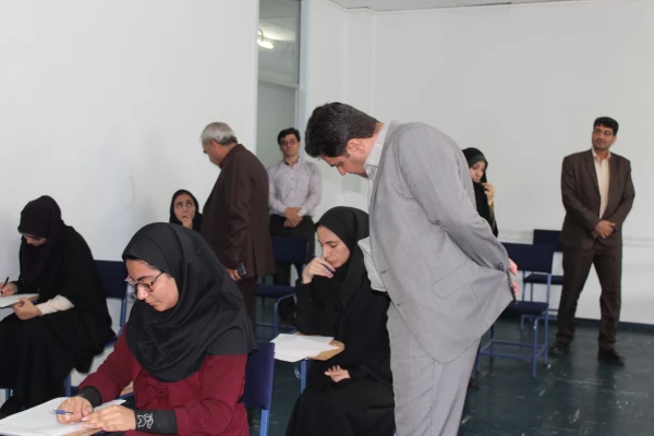 بازدید معاون آموزشی و تحصیلات تکمیلی دانشگاه فرهنگیان از روند برگزار امتحانات نیمسال دوم تحصیلی 98-97 6