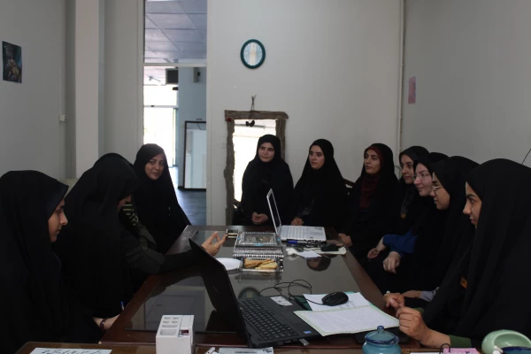 نشست صمیمی مدیر کل امور اجتماعی دانشگاه فرهنگیان با فعالین فرهنگی پردیس فاطمه الزهرا(س) 7