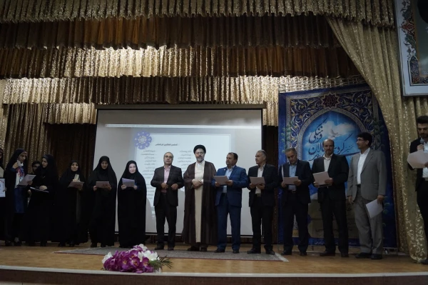 با حضور مدیر کل امور اجتماعی،خانم دکتر کاوه برگزار شد:

اولین گردهمایی فعالین فرهنگی و اجتماعی دانشگاه فرهنگیان استان آذربایجان شرقی 11