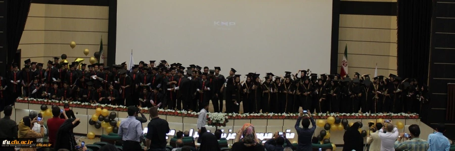 با حضور خانواده دانشجویان و شرکت جمعی ازاستادان و کارکنان برگزار شد:

جشن دانش آموختگی دانشجو معلمان ورودی94 دانشگاه فرهنگیان آذربایجان شرقی 2