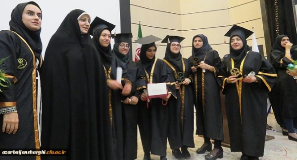 با حضور خانواده دانشجویان و شرکت جمعی ازاستادان و کارکنان برگزار شد:

جشن دانش آموختگی دانشجو معلمان ورودی94 دانشگاه فرهنگیان آذربایجان شرقی 2