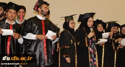 با حضور خانواده دانشجویان و شرکت جمعی ازاستادان و کارکنان برگزار شد:

جشن دانش آموختگی دانشجو معلمان ورودی94 دانشگاه فرهنگیان آذربایجان شرقی 5